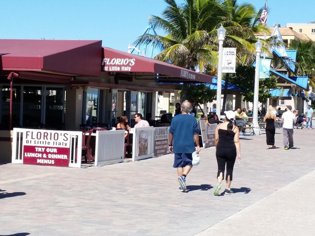 Hollywood Broadwalk Oceanside Hotel Стая снимка