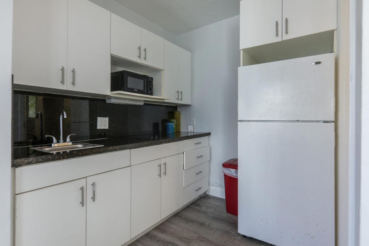 Hollywood Broadwalk Oceanside Hotel Екстериор снимка